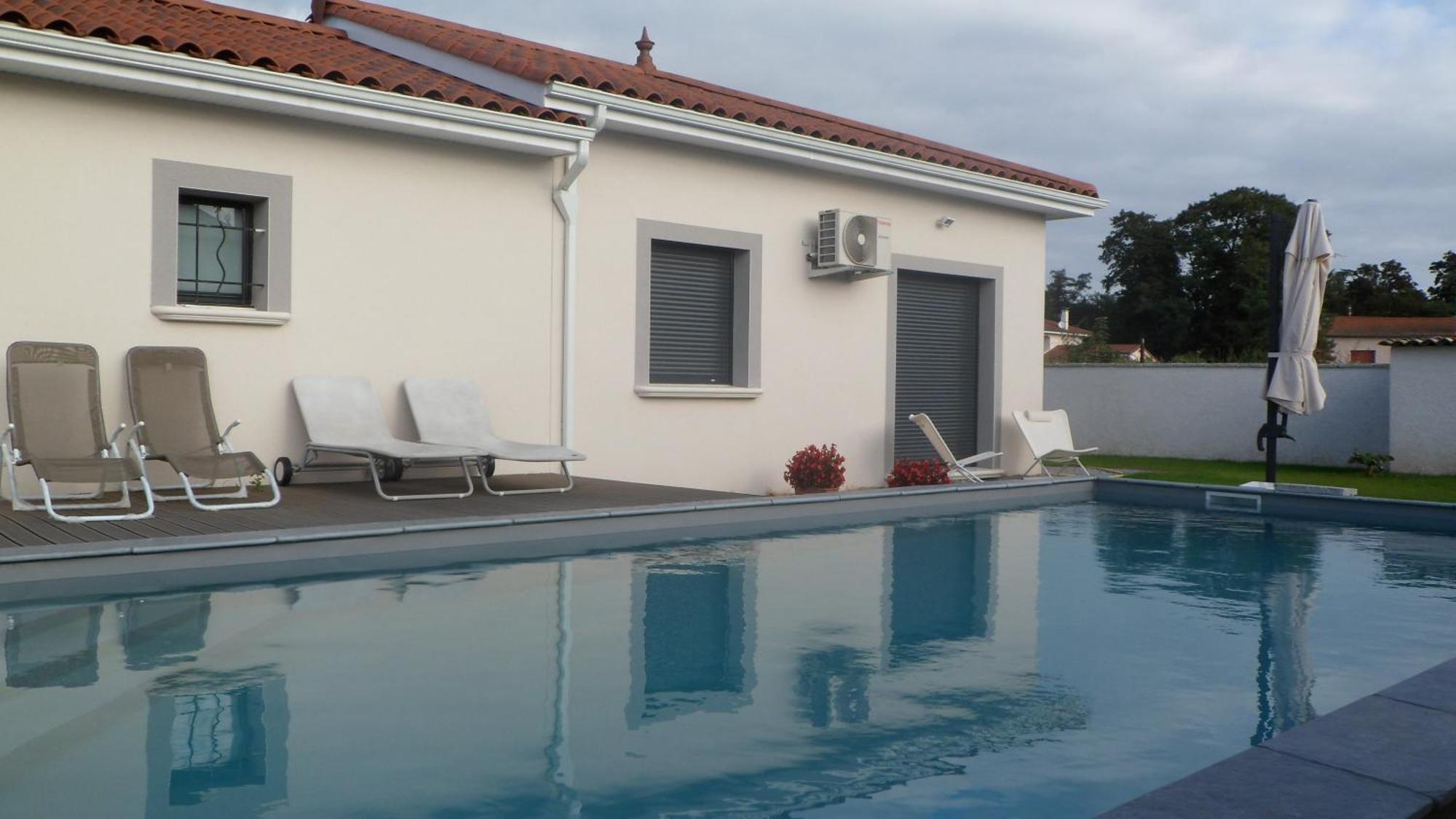 Le Clos Du Pontet Orliénas Exterior photo